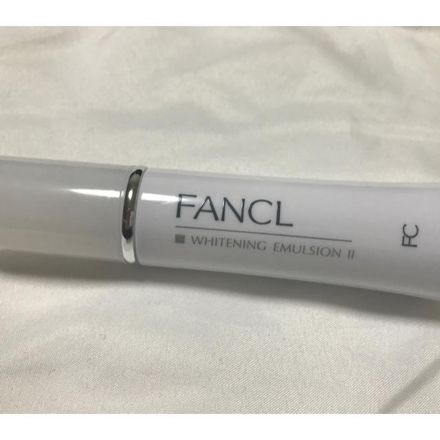 FANCL(ファンケル)のFANCL ホワイトニング 乳液 Ⅱしっとりタイプ コスメ/美容のスキンケア/基礎化粧品(乳液/ミルク)の商品写真