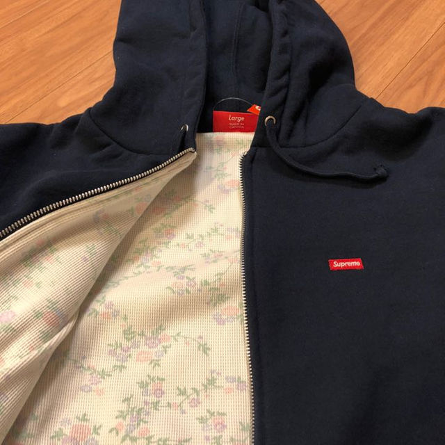 Supreme - 専用 シュプリーム スモールボックスロゴ パーカーの通販 by