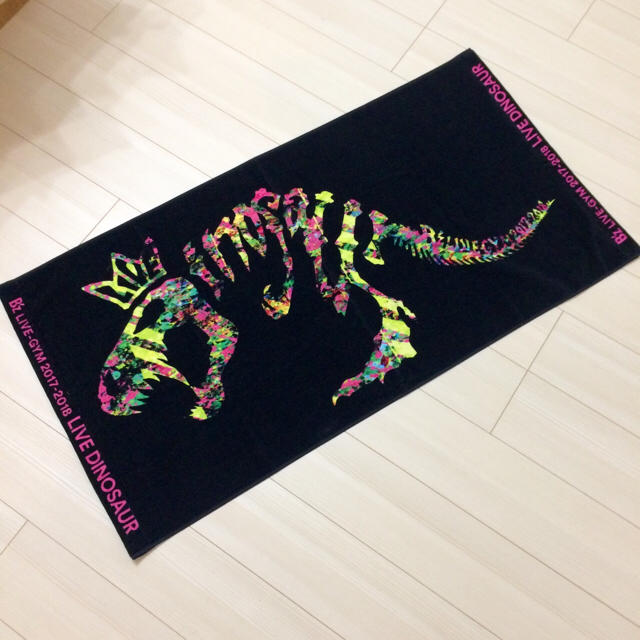 B'z Dinosaur グラフィックフォトタオル 新品未使用