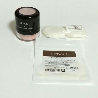 エトヴォス(ETVOS)のETVOS ポンポンミネラルチーク【替えパフ・フェイスパウダー付】【使用品】(チーク)