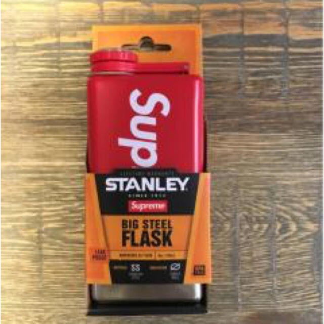 Supreme(シュプリーム)のSupreme×Stanley Adventure s flask Red メンズのトップス(Tシャツ/カットソー(半袖/袖なし))の商品写真