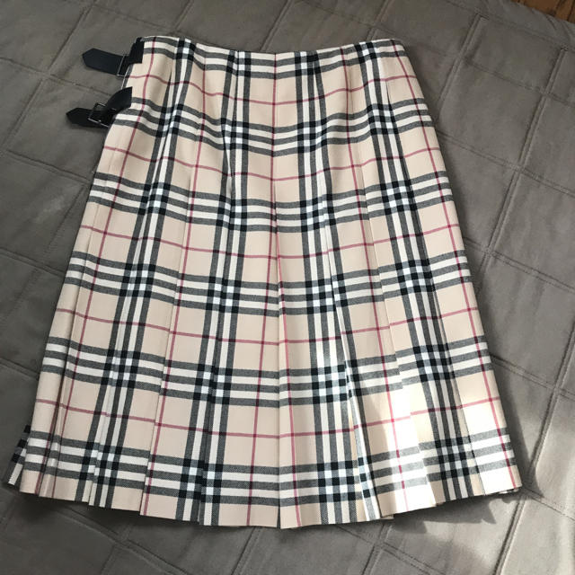 BURBERRY(バーバリー)のBURRBERRY レディースのスカート(ひざ丈スカート)の商品写真