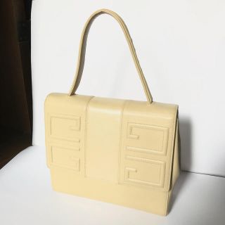 GIVENCHY(ハンドバッグ ・ ベージュ系)のフリマアイテム一覧 GIVENCHY(ハンドバッグ ・ ベージュ系)のフリマアイテム一覧