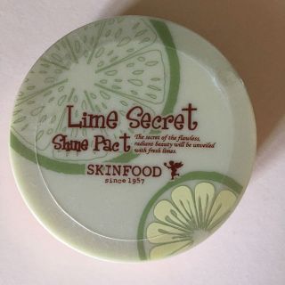 スキンフード(SKIN FOOD)のSKINFOOD ライムシークレット シャインパクト 01(ピンクシャイン)(ファンデーション)