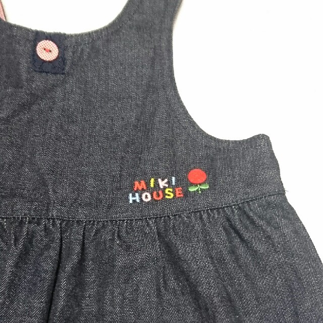 mikihouse(ミキハウス)の【新品未使用】MIKI HOUSE デニムワンピース 90 キッズ/ベビー/マタニティのキッズ服女の子用(90cm~)(ワンピース)の商品写真