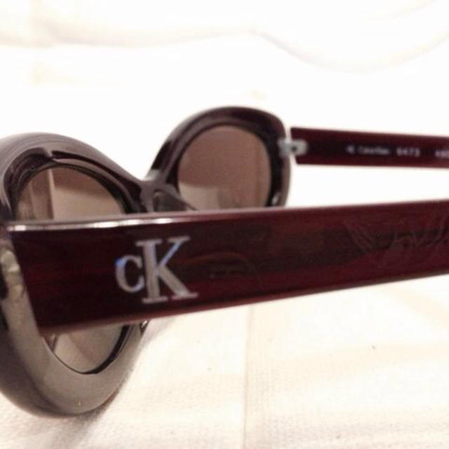 Calvin Klein(カルバンクライン)の小さめサングラス😎カルバンクライン レディースのファッション小物(サングラス/メガネ)の商品写真