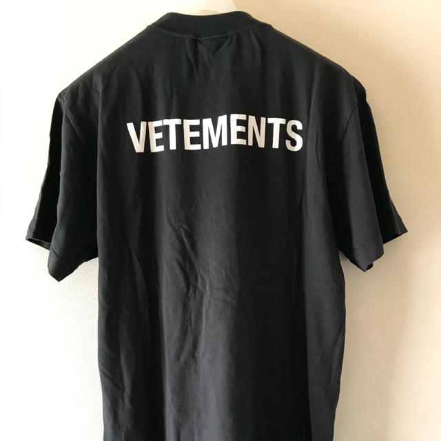 ブラックサイズ【新品 未使用】VETEMENTS ヴェトモン staff Tシャツ 黒XS