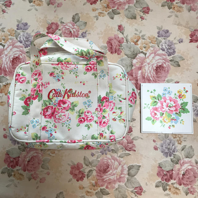 Cath Kidston(キャスキッドソン)のキャスキッドソンポーチ&ミラー レディースのファッション小物(ポーチ)の商品写真