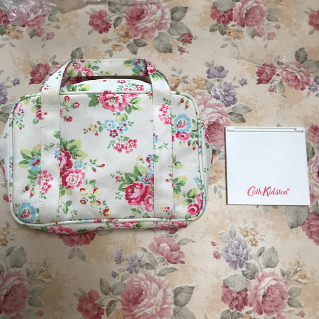 Cath Kidston(キャスキッドソン)のキャスキッドソンポーチ&ミラー レディースのファッション小物(ポーチ)の商品写真