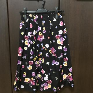 トッコ(tocco)の♡tocco 花柄スカート♡(ひざ丈スカート)