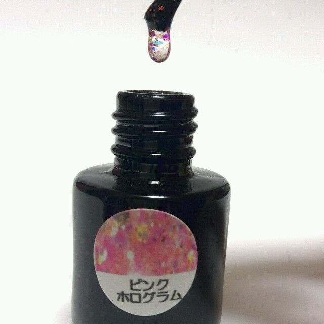 ポリッシュ型　ピンクホログラム　ネイル♡ コスメ/美容のネイル(ネイルケア)の商品写真