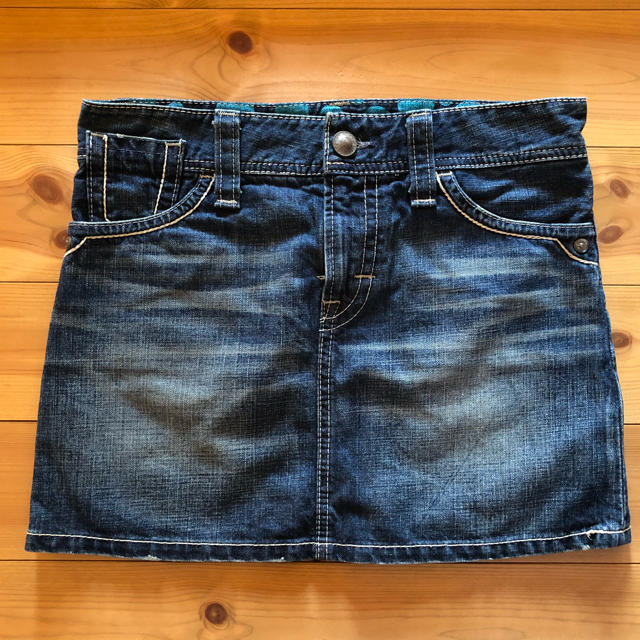 Levi's(リーバイス)のリーバイス デニムスカート S レディースのスカート(ひざ丈スカート)の商品写真