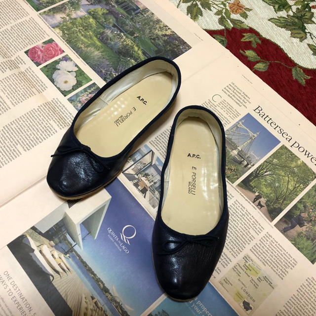 週末値下げ!APC ポルセリバレエシューズ 国内外の人気 www.gold-and