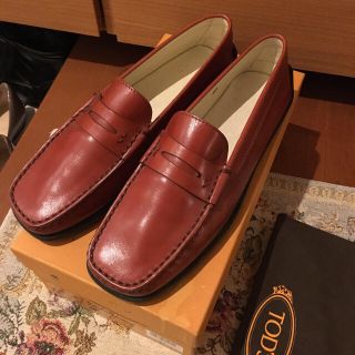 トッズ(TOD'S)のmowell様専用♡トッズ ドライビンシューズ ローファー 37 茶(ローファー/革靴)