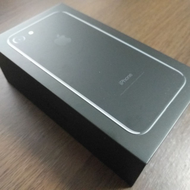 Apple - 新品 iPhone7 32GB docomo simフリー 可 jetblack