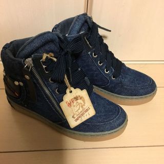 DIESEL(スニーカー)のフリマアイテム一覧 DIESEL(スニーカー)のフリマアイテム一覧