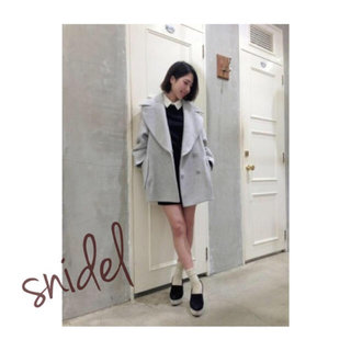 スナイデル(SNIDEL)のsnidel♡ホワイトコート♡(ピーコート)