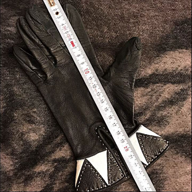 Hermes エルメスの手袋グローブの通販 by fvecフリマ｜エルメスならラクマ - 新品低価