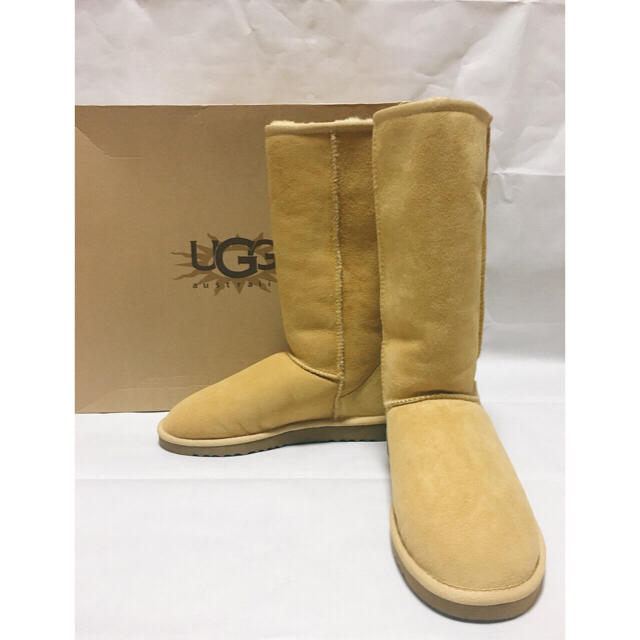 新品同様】UGG(アグ) ムートンブーツ/クラシックトール/限定カラー www