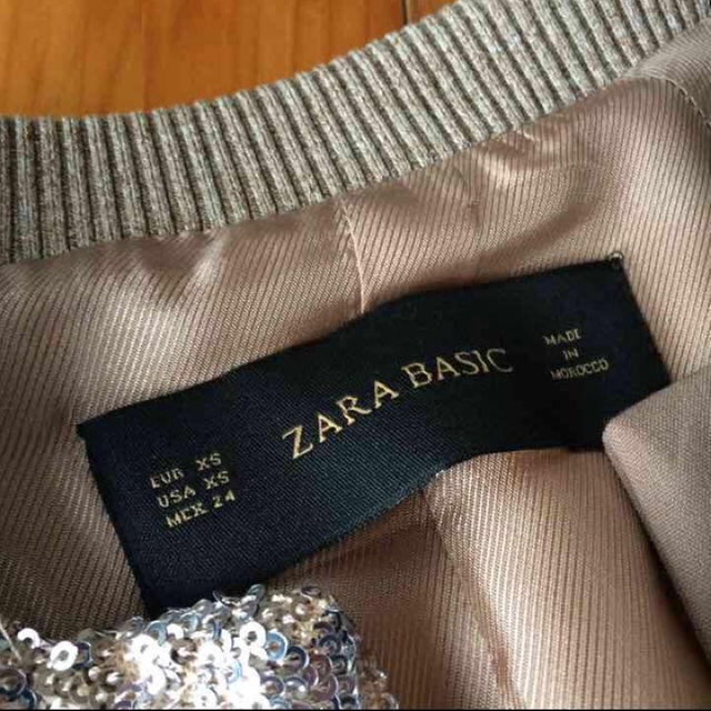 ZARA(ザラ)のスパンコール ジャンパー レディースのジャケット/アウター(ノーカラージャケット)の商品写真