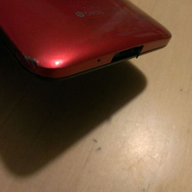 HTL21 液晶割れ動作品 スマホ/家電/カメラのスマートフォン/携帯電話(スマートフォン本体)の商品写真