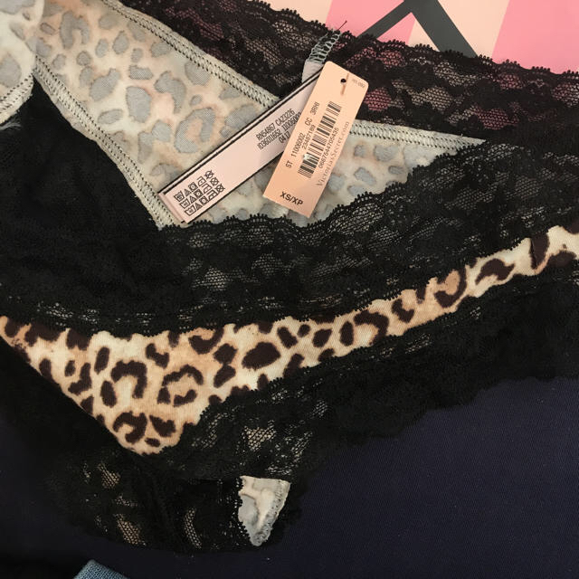 Victoria's Secret(ヴィクトリアズシークレット)のビクトリアシークレット ショーツ 1300円 レディースの下着/アンダーウェア(ショーツ)の商品写真