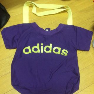 アディダス(adidas)のバッグ(ハンドバッグ)