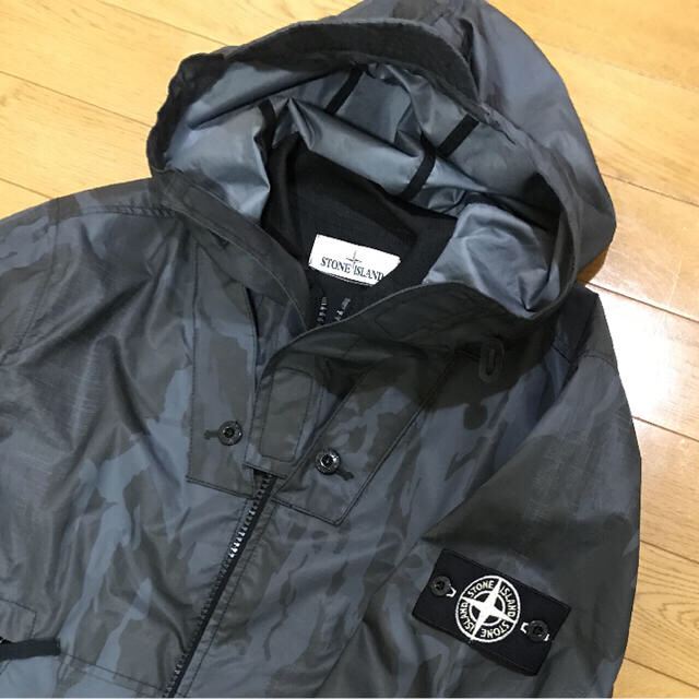 STONE ISLAND(ストーンアイランド)のなおやん様専用★STONE ISLAND フルジップパーカー★ メンズのトップス(パーカー)の商品写真