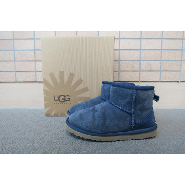 UGG クラシックミニ ネイビー