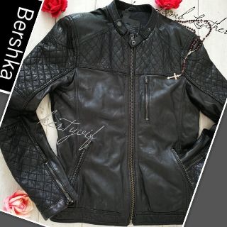 ザラ(ZARA)のBershka ラムレザーライダース ◼抜群の美ライン 目が釘付け あまりに素敵(レザージャケット)