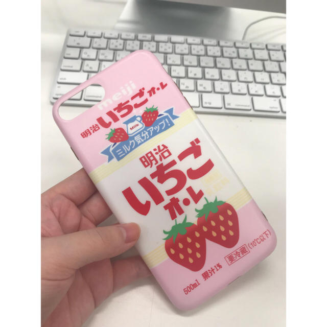 Iphone7p 8p ケース カバー 明治いちごオレ かわいいの通販 By ラクマ