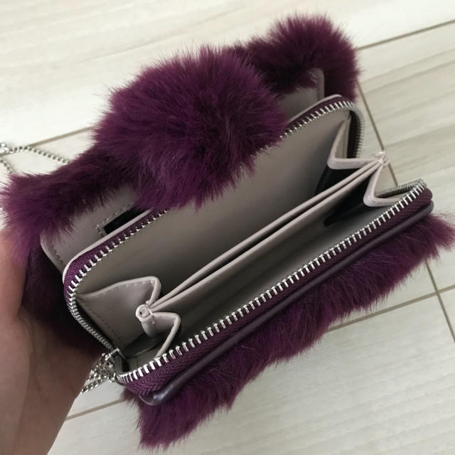 Ameri VINTAGE(アメリヴィンテージ)のAmeri/FUR SMART PHONE POUCH スマホ/家電/カメラのスマホアクセサリー(iPhoneケース)の商品写真