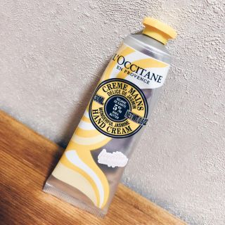 ロクシタン(L'OCCITANE)の新品！ ロクシタン スノーシア ハンドクリームデュオ ジャスミンパッション(ハンドクリーム)