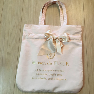 メゾンドフルール(Maison de FLEUR)のメゾンドフルール ピンクのバッグ(トートバッグ)