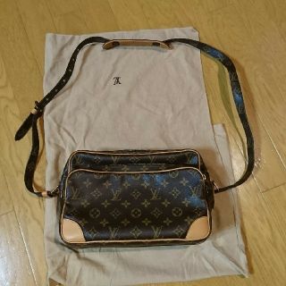 ルイヴィトン(LOUIS VUITTON)のルイヴィトンショルダーバッグ(ショルダーバッグ)