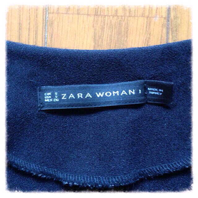 ZARA(ザラ)のGINGER掲載 ZARAワンピース レディースのワンピース(ひざ丈ワンピース)の商品写真