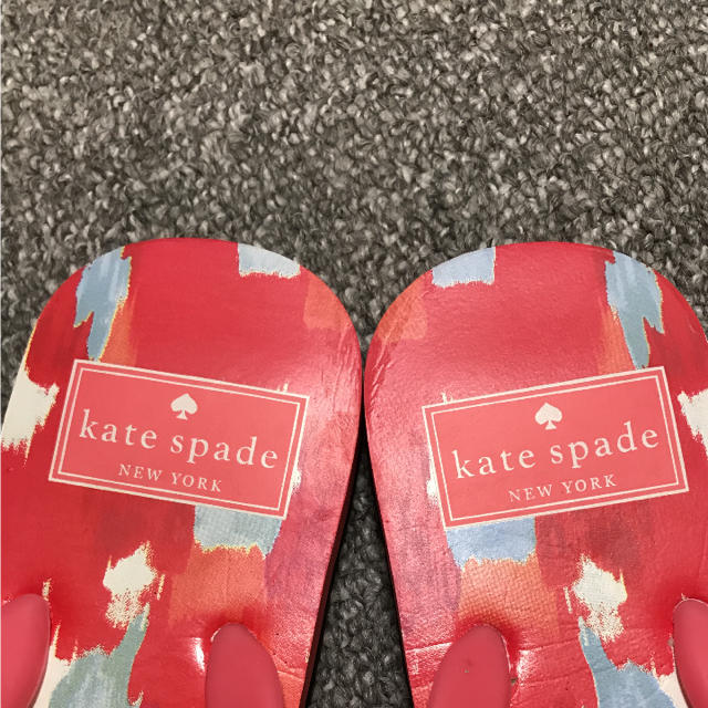 kate spade new york(ケイトスペードニューヨーク)のケイトスペード ビーチサンダル レディースの靴/シューズ(ビーチサンダル)の商品写真