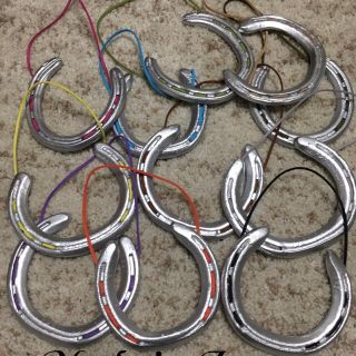 Shining race horse shoe 競走馬用アルミ製蹄鉄(置物)