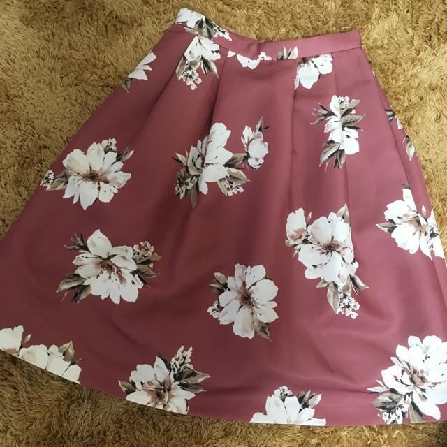 31 Sons de mode(トランテアンソンドゥモード)のトランテアン♡花柄スカート レディースのスカート(ひざ丈スカート)の商品写真