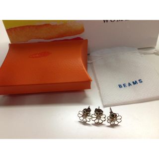 ビームス(BEAMS)のBEAMSお花ピアス(ピアス)