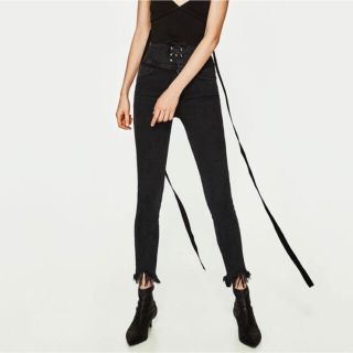 ザラ(ZARA)のZARA ハイウエスト レースアップ スキニー(スキニーパンツ)