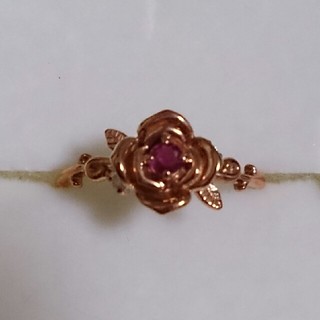 ジュエリーツツミ k10 ピンクゴールド ルビー 薔薇のリング(リング(指輪))