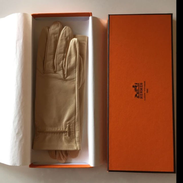 Hermes(エルメス)のHERMES★新品レザーグローブ レディースのファッション小物(手袋)の商品写真
