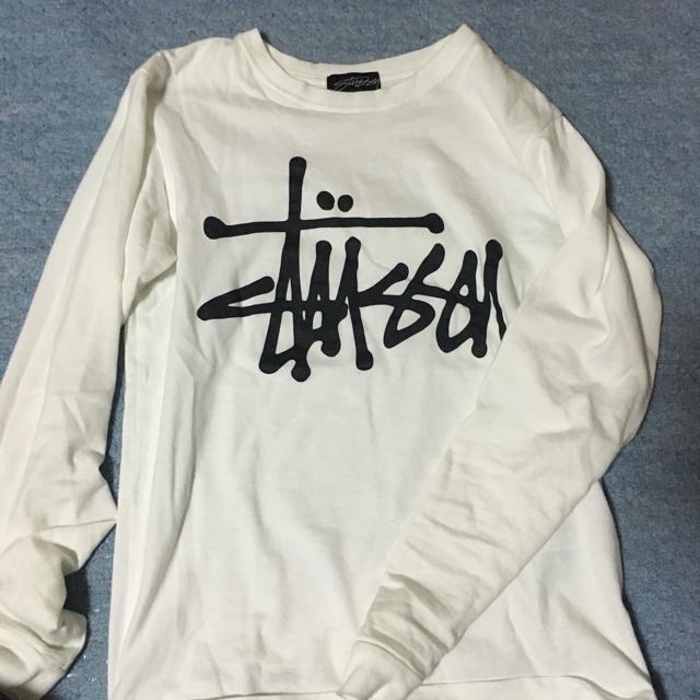 STUSSY(ステューシー)の今だけ1500円値下げ！stussy ロンT レディースのトップス(Tシャツ(長袖/七分))の商品写真