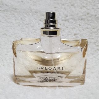 ブルガリ(BVLGARI)の中古　ブルガリ　ロ―ズ　エッセンシャル　ロゼ　オードトワレ　50ml　9割残り(香水(女性用))