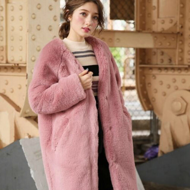 heather(ヘザー)のエコファーロングコート ピンク レディースのジャケット/アウター(毛皮/ファーコート)の商品写真