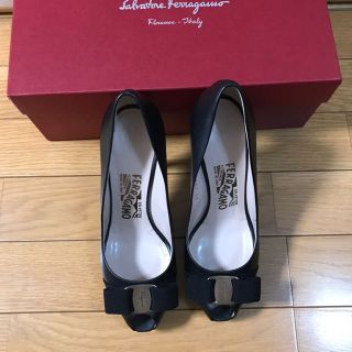 サルヴァトーレフェラガモ(Salvatore Ferragamo)の★フェラガモ ピンヒール 6 美品(ハイヒール/パンプス)