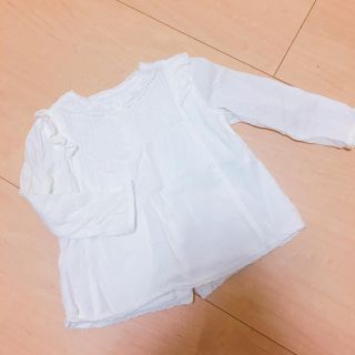 ザラ(ZARA)のザラミニ♡肩フリルブラウス♡80(シャツ/カットソー)