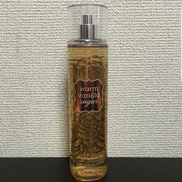Bath & Body Works(バスアンドボディーワークス)のウォームバニラシュガー☆ボディミスト コスメ/美容の香水(ユニセックス)の商品写真