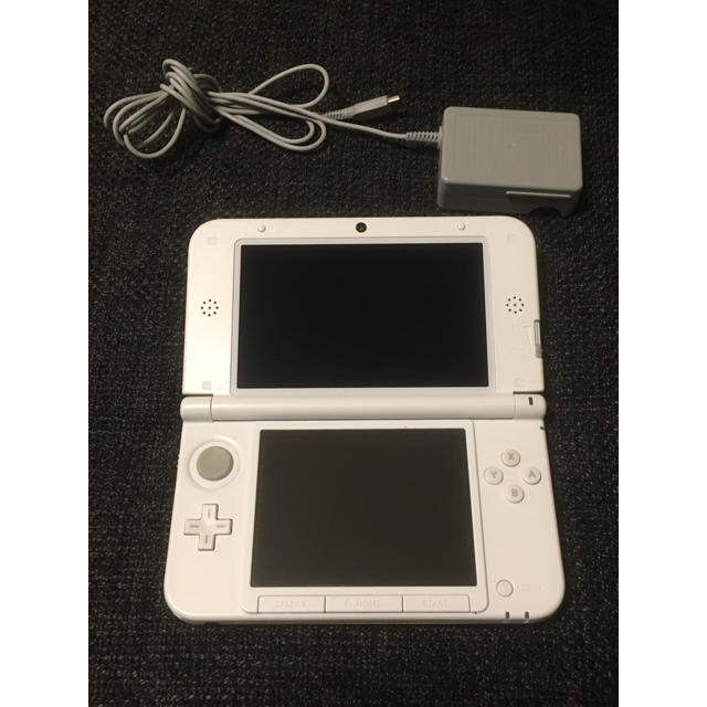 ニンテンドー3DS(ニンテンドー3DS)のニンテンドー 3DS LL エンタメ/ホビーのゲームソフト/ゲーム機本体(携帯用ゲーム機本体)の商品写真